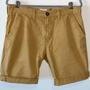 Smog Black Men’s Medium (31) Mustard Roll-Up Shorts